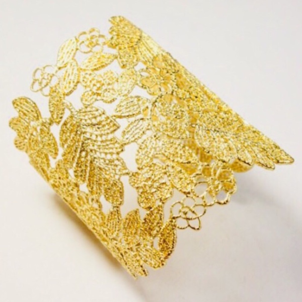 Stella & Dot |Dainty Gold Lace Chantilly Lace Cuff Bracelet - Picture 3 of 10
